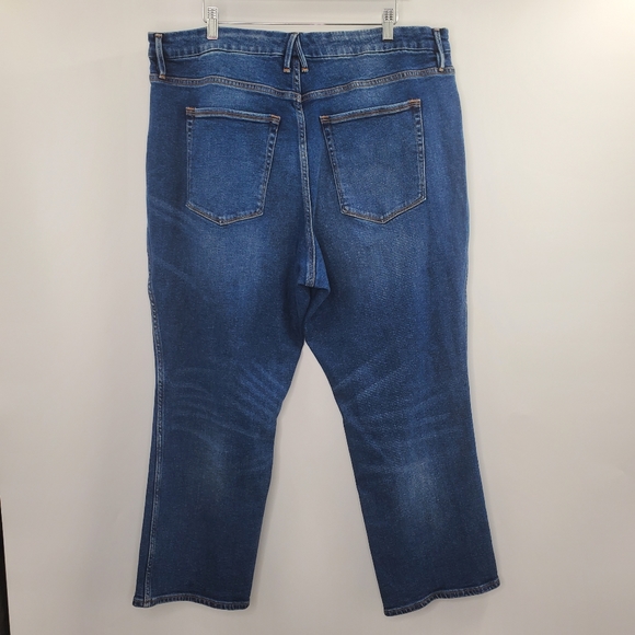 Good American Good Curve High Waisted Medium Wash Blue Jeans - Picture 5 of 8